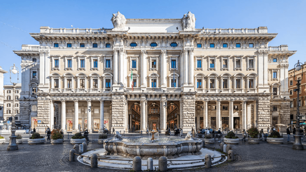 The facade of Rome's Galleria Alberto Sordi.