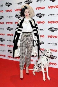 Iggy Azalea, Cruella de Vil, dalmatians villain, Halloween Party, Celebrity Halloween Costumes, Halloween Costumes Inspiration, Halloween Costumes Ideas,