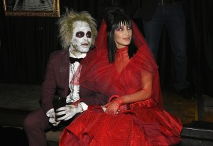 The Weeknd, Bella Hadid, Celebrity Halloween Costumes, Halloween Costumes Inspiration, Halloween Costumes Ideas, Heidi Klum, 19th Annual Halloween Party, Couple, Dating, Lydia, Beetlejuice,