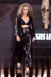 L'Oréal RTW Spring 2024