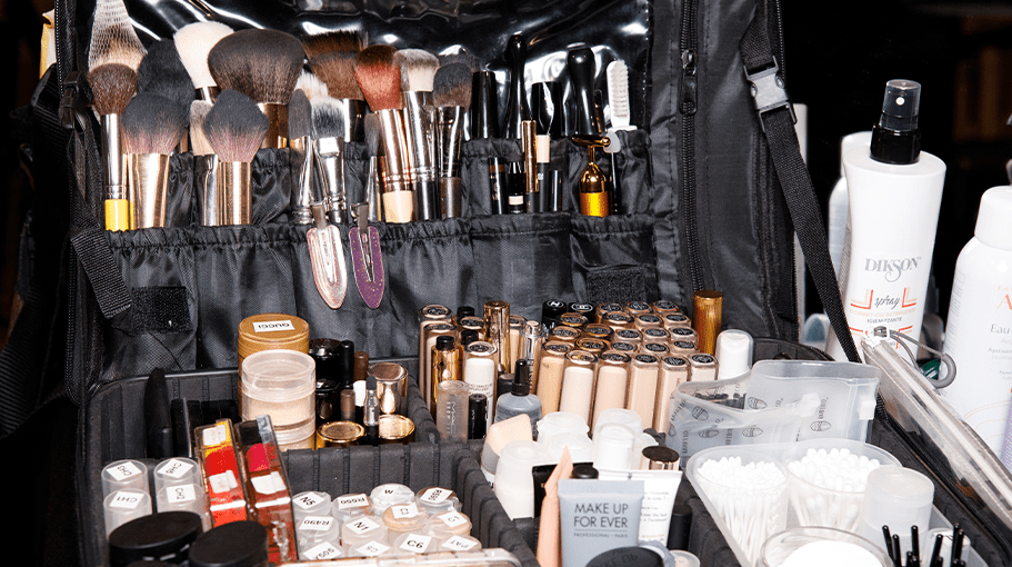 makeup kit