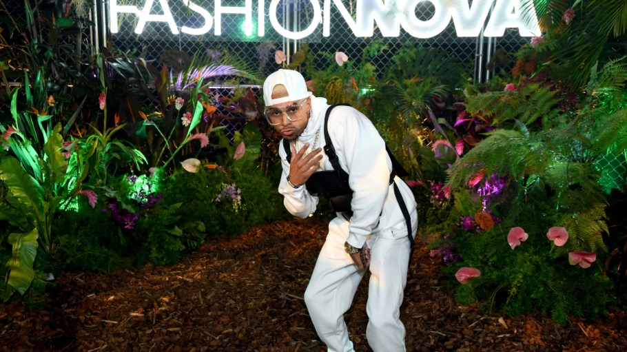 Fashion Nova is the target of a newly proposed class action alleging deceptive pricing.