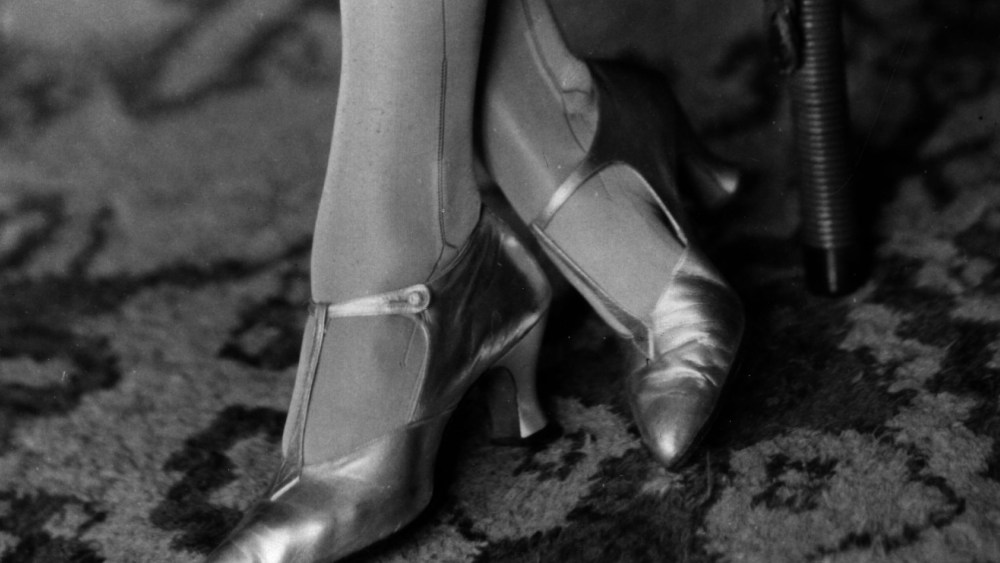 The new fashion in stockings is metal garters.   (Photo by Hulton Archive/Getty Images)
