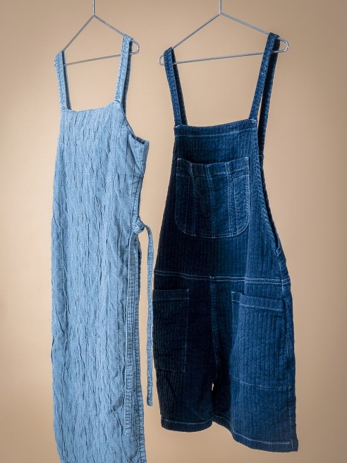 Vintage and worn-in aesthetics, full cotton designs and eco-minded blends answered customers’ demand for simplicity and a lean spring 2025 look.