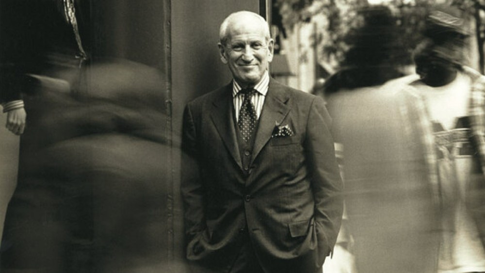 Harry Rosen standing in front of his store. (CNW Group/Harry Rosen Inc.)