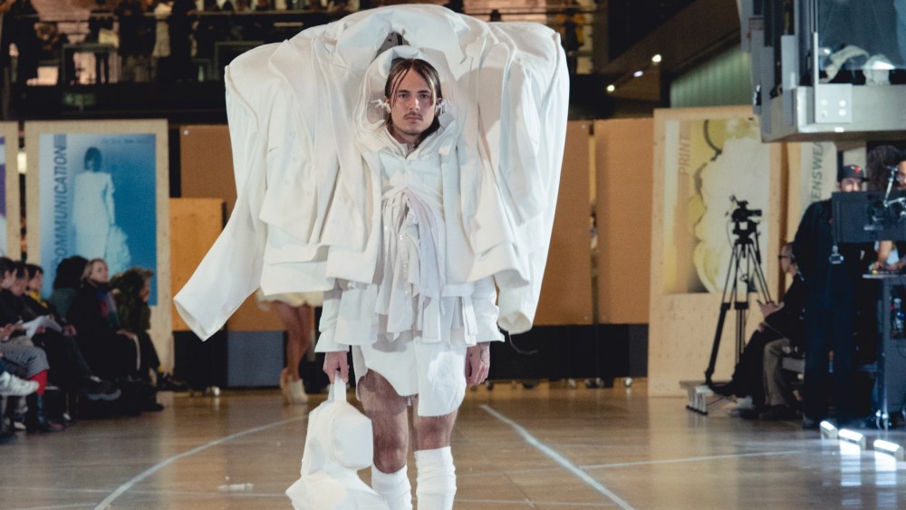 Print student Neil Zhao's Reset Show look.