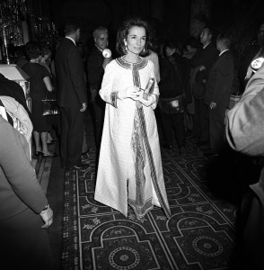 Lee Radziwill arriving at Truman Capote's Black and White Ball in the Grand Ballroom at the Plaza Hotel in New York City on November 28, 1966.