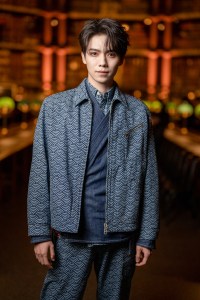 Luo Yizhou