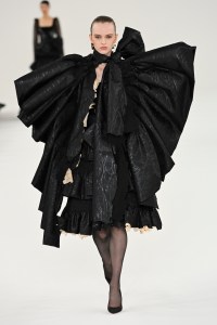 Viktor & Rolf Couture Spring 2024