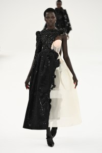 Viktor & Rolf Couture Spring 2024