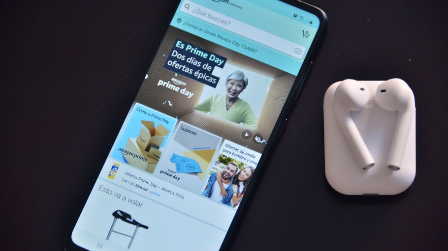Amazon and Mercado Libre have established three "possible barriers to competition" that could limit new entrants to the market and pose a "practically insurmountable challenge for the expansion of the smaller players," says Mexico's Federal Economic Competition Commission (COFECE).