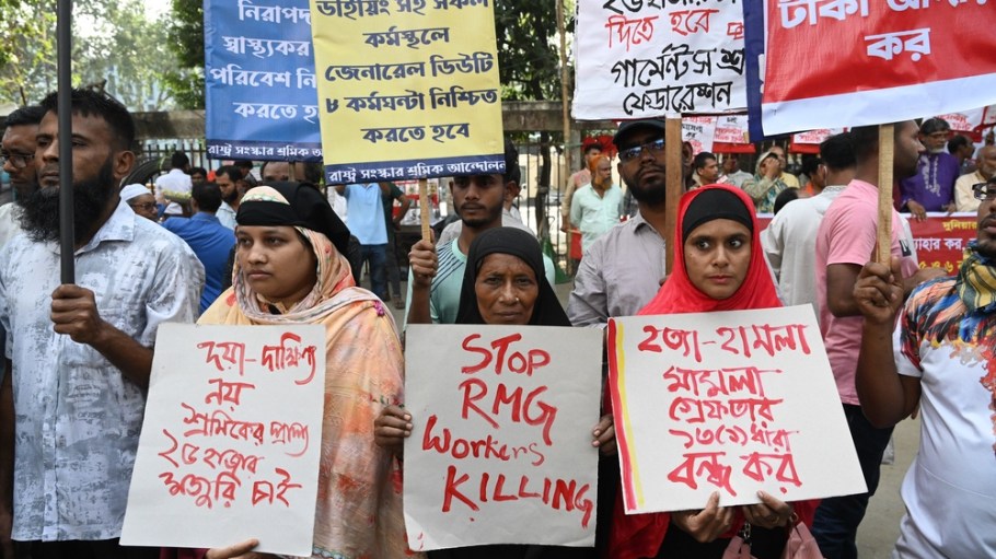 Bangladesh wage protest
