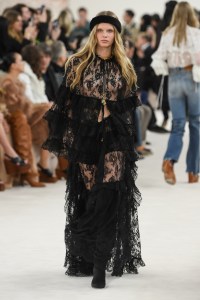 Chloé Fall 2024 Ready-to-Wear Collection at Paris Fashion Week