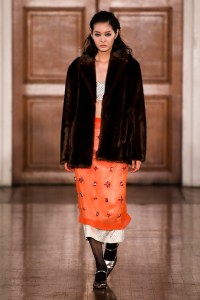 Huishan Zhang Fall 2024 ready-to-wear runway, fashion show & collection photos. Designed by Huishan Zhang at London Fashion Week, February 2024.