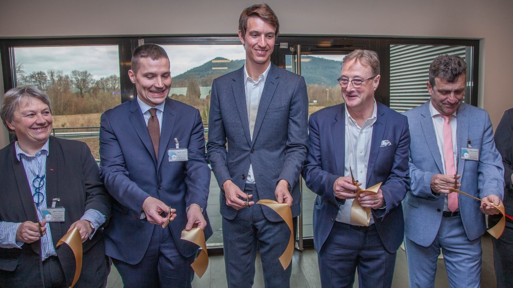 Valérie Michel-Moreaux, David Valence, Alexandre Arnault, Denis De Becker and Bruno Toussaint inaugurate the Orest factory in Saint-Dié-des-Vosges