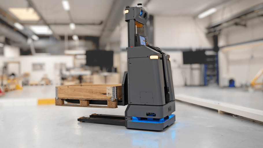 MiR's new autonomous, pallet-handling robot uses Nvidia technology to help it perform more efficiently.