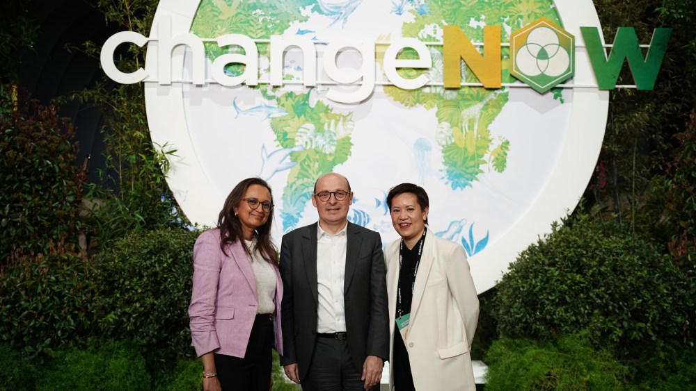 Sephora’s Guillaume Motte, Deborah Yeh and Priya Venkatesh.