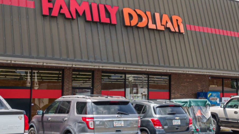Dollar Tree's closing 970 Family Dollar doors and 30 Dollar Tree stores.