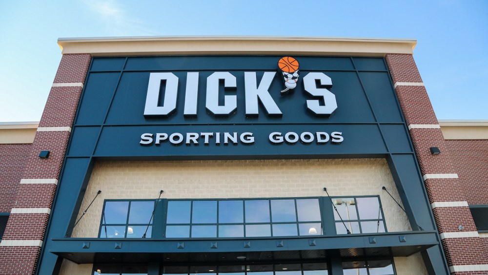 MUNCY, PENNSYLVANIA, UNITED STATES - 2022/11/21: A Dick's Sporting Goods store stands at the Lycoming Crossing Shopping Center in Muncy. (Photo by Paul Weaver/SOPA Images/LightRocket via Getty Images)