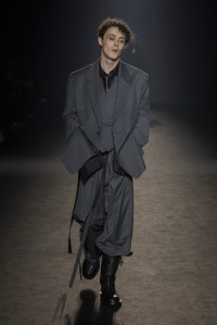 Ann Demeulemeester Fall 2024 Ready-to-Wear Collection at Paris Fashion Week