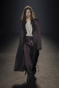 Ann Demeulemeester Fall 2024 Ready-to-Wear Collection at Paris Fashion Week