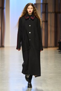 Leonard Paris Fall 2024 Ready-to-Wear Collection at Paris Fashion Week