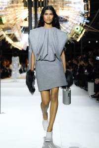 Louis Vuitton all 2024 Ready-to-Wear Collection at Paris Fashion Weekq