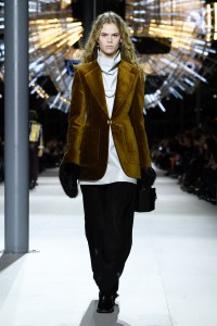 Louis Vuitton all 2024 Ready-to-Wear Collection at Paris Fashion Weekq