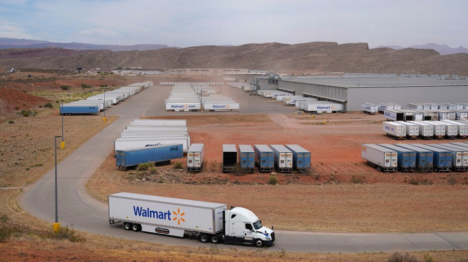 Route Optimization considers factors such as traffic conditions, delivery windows, vehicle capacities and customer locations to generate automated, optimized routes for multi-stop deliveries.