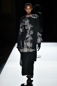 Yohji Yamamoto Fall 2024 Ready-to-Wear Collection at Paris Fashion Week