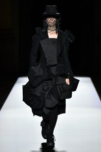 Yohji Yamamoto Fall 2024 Ready-to-Wear Collection at Paris Fashion Week