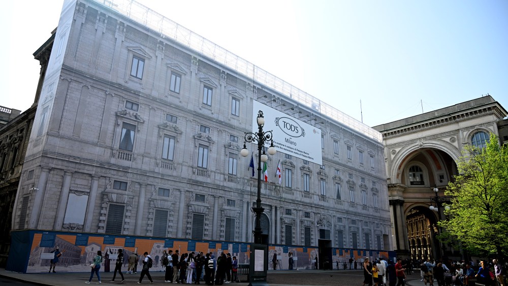 The "Tod's for Milano" sign on the city's Palazzo Marino