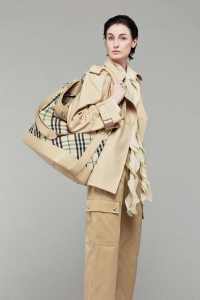Burberry Spring 2025 Ready-to-Wear Collection