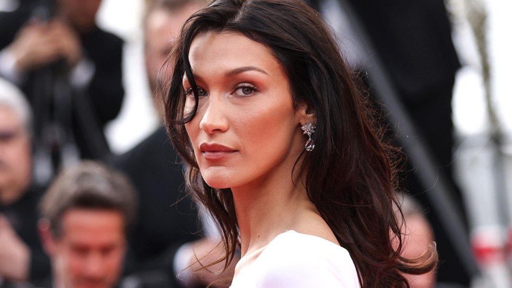 CANNES, FRANCE - MAY 26: Bella Hadid attends the screening of "Broker (Les Bonnes Etoiles)" during the 75th annual Cannes film festival at Palais des Festivals on May 26, 2022 in Cannes, France. (Photo by Vittorio Zunino Celotto/Getty Images)