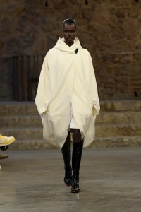 Louis Vuitton Cruise 2025 Collection