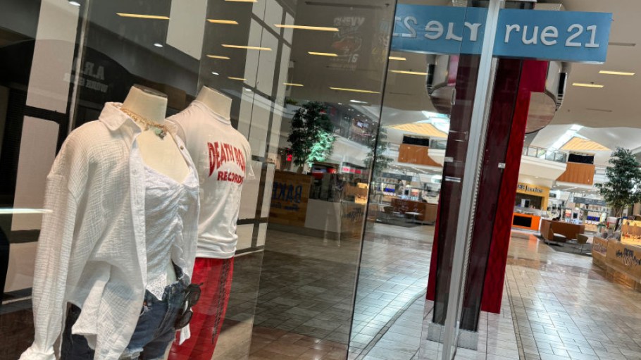 May has been kind to fashion retail, with just Rue 21 filing a bankruptcy petition, which improved the default risk for US retailers.