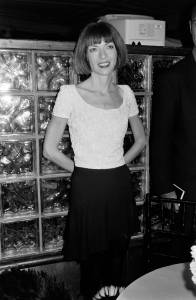 Anna Wintour attends an event in New York City on October 29, 1994.