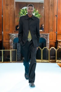 3.Paradis Spring 2025 Ready-to-Wear Collection at Paris Fashion Week