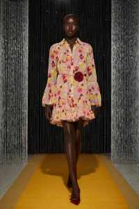 Cinq à Sept Resort 2025 Ready-to-Wear Collection