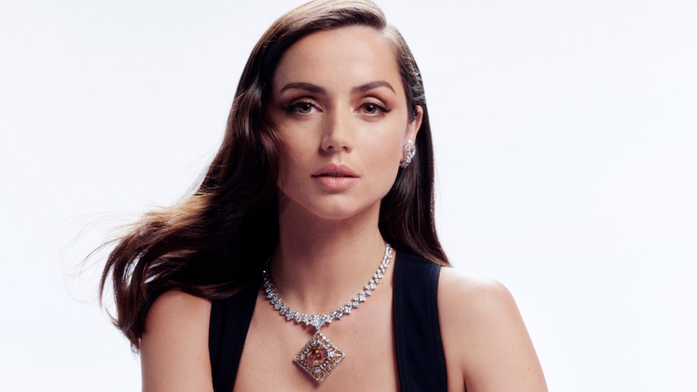 Ana de Armas in Louis Vuitton Jewelry