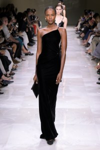 Armani Privé Fall 2024 Couture at Paris Couture Week