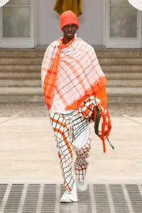 Issey Miyake Homme Plissé Spring 2025 Men's Collection at Paris Fashion Week