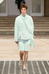 Issey Miyake Homme Plissé Spring 2025 Men's Collection at Paris Fashion Week