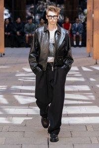Sacai Spring 2025 Ready-To-Wear Show at Paris Fashion Week