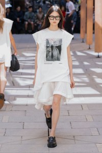 Sacai Spring 2025 Ready-To-Wear Show at Paris Fashion Week