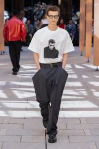 Sacai Spring 2025 Ready-To-Wear Show at Paris Fashion Week