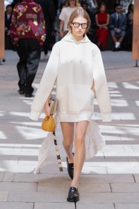 Sacai Spring 2025 Ready-To-Wear Show at Paris Fashion Week