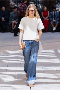 Sacai Spring 2025 Ready-To-Wear Show at Paris Fashion Week