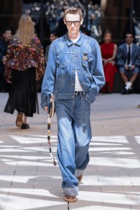 Sacai Spring 2025 Ready-To-Wear Show at Paris Fashion Week