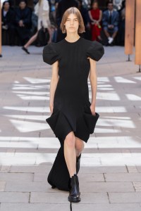 Sacai Spring 2025 Ready-To-Wear Show at Paris Fashion Week